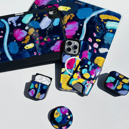 Funda ultra protectora para MacBook pintada a mano pieza única - Zion