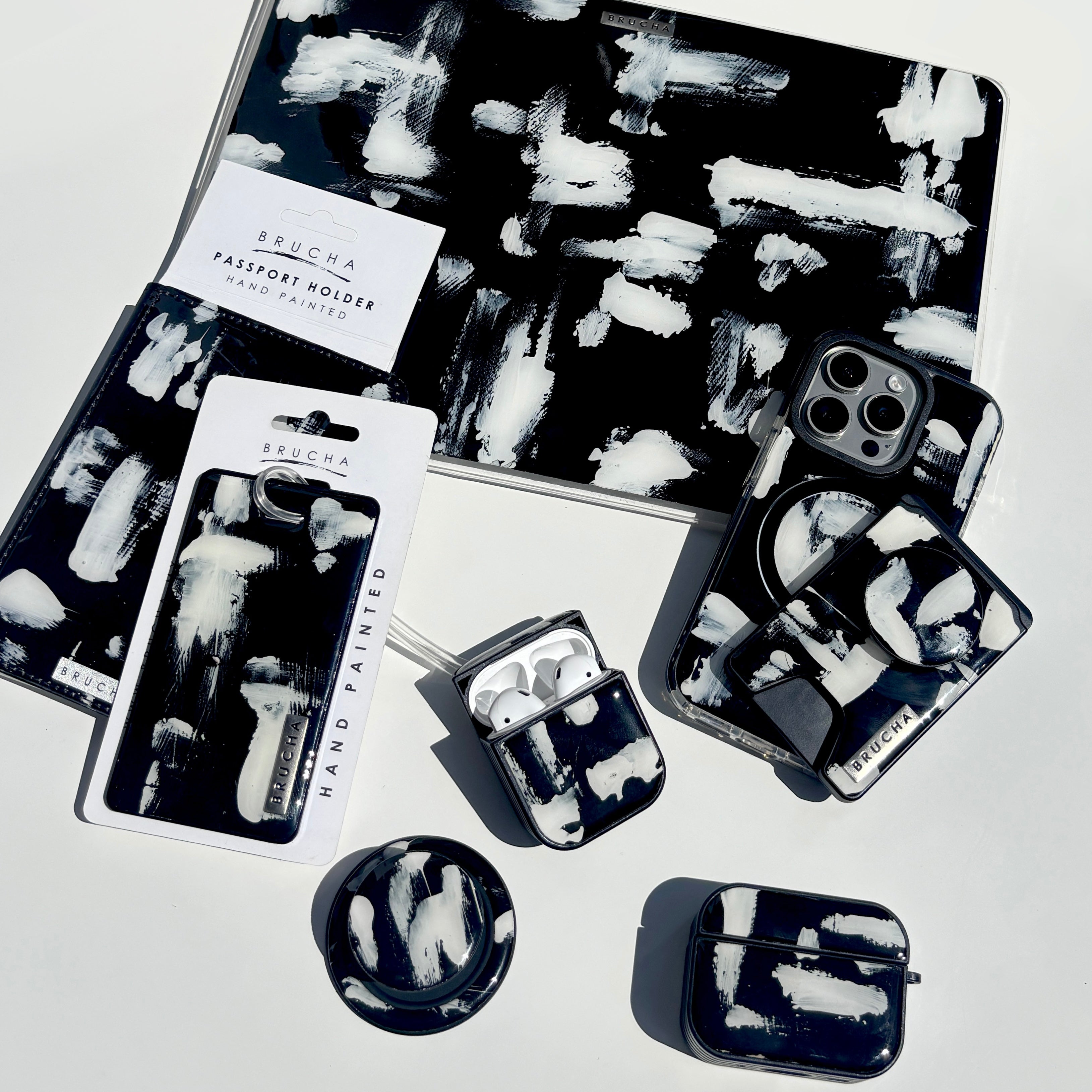 Cartera MagSafe con phone holder incluido pintado a mano - Pared Negra