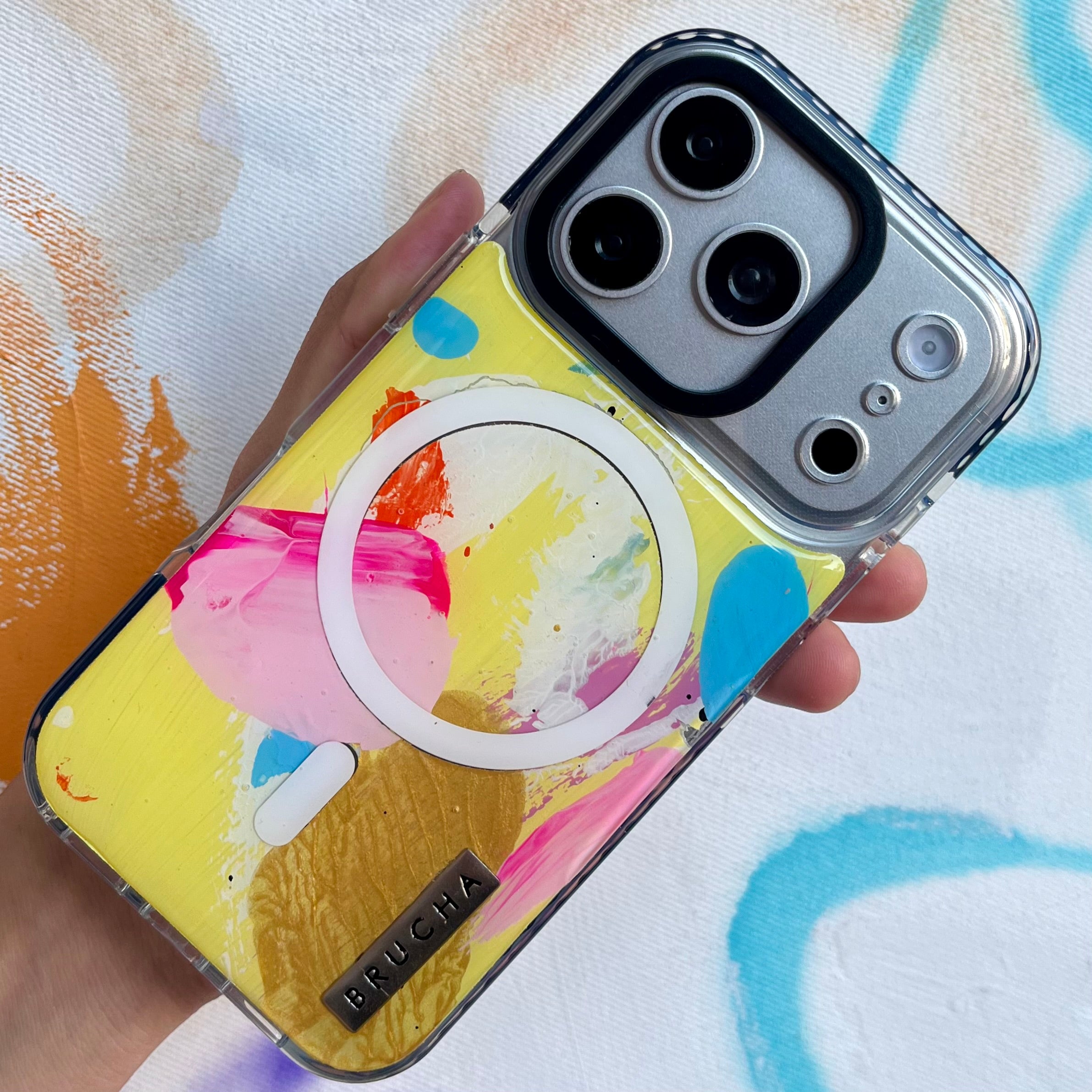 Funda Magsafe ultra protectora pintada a mano para iPhone 17 Pro - Maya