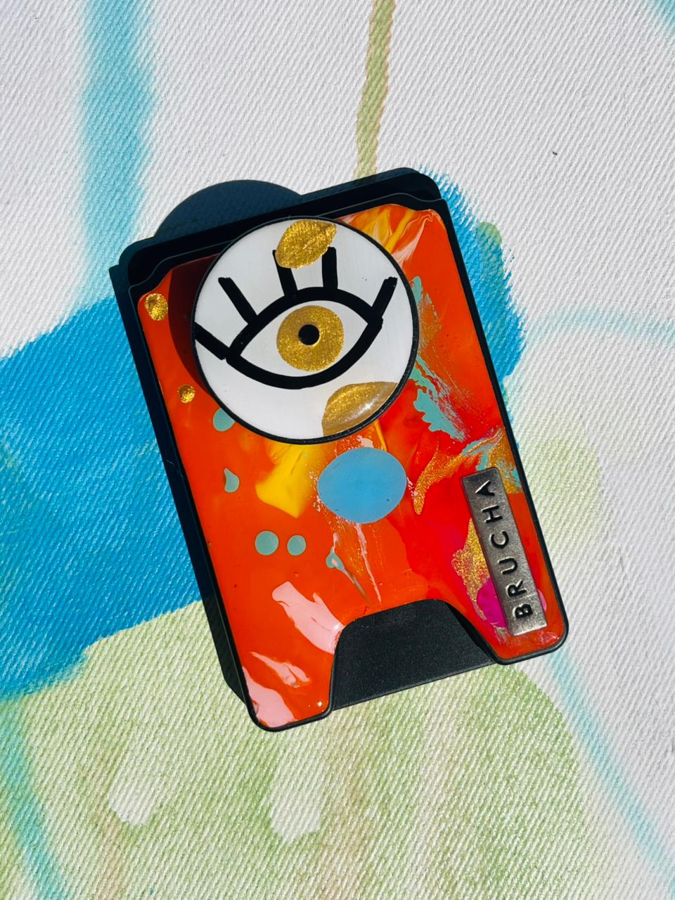Cartera MagSafe con phone holder incluido handpainted - I See You Dorado