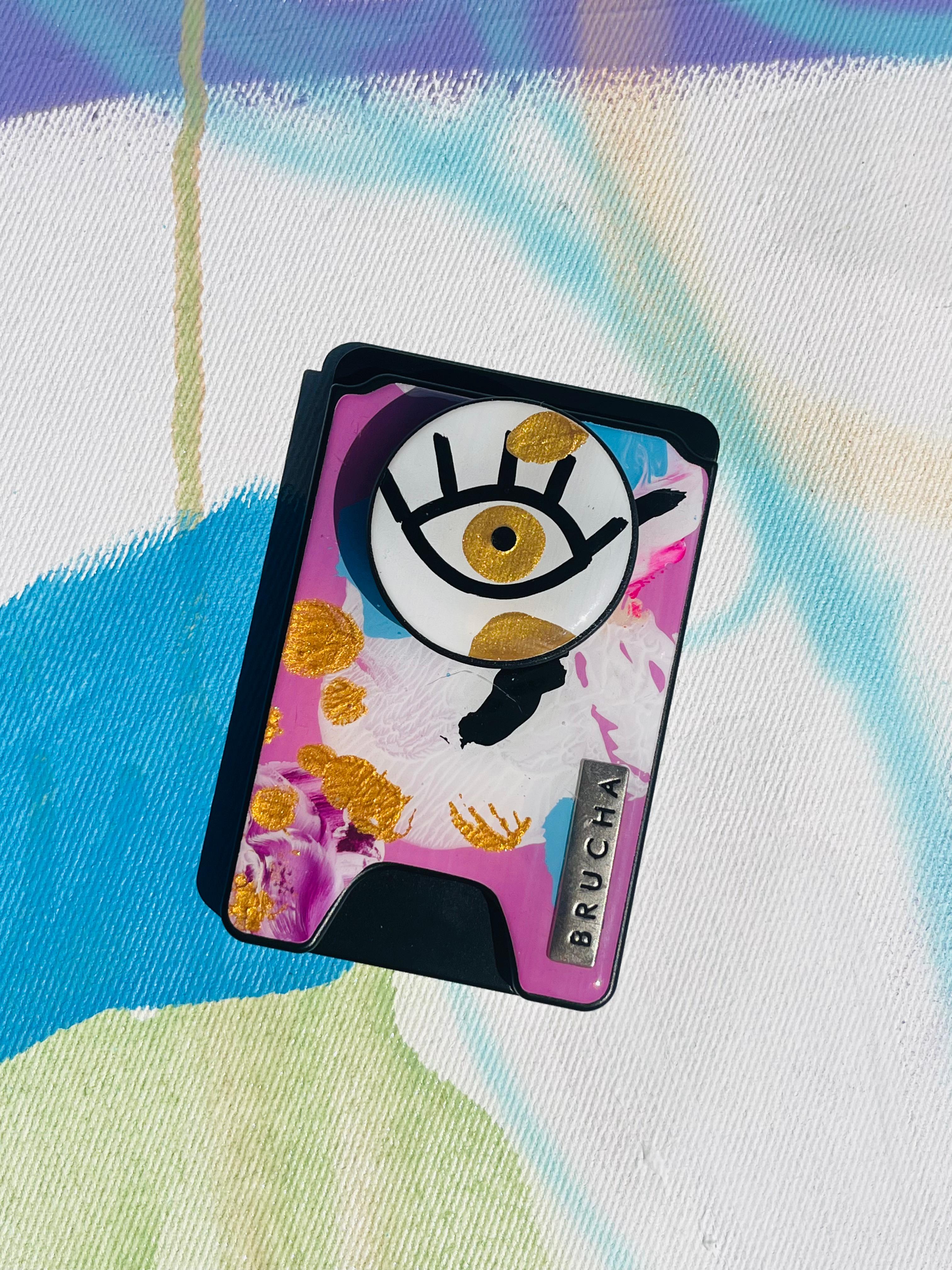 Cartera MagSafe con phone holder incluido handpainted - I See You Dorado