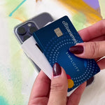 Cartera MagSafe con phone holder incluido pintado a mano - Greta