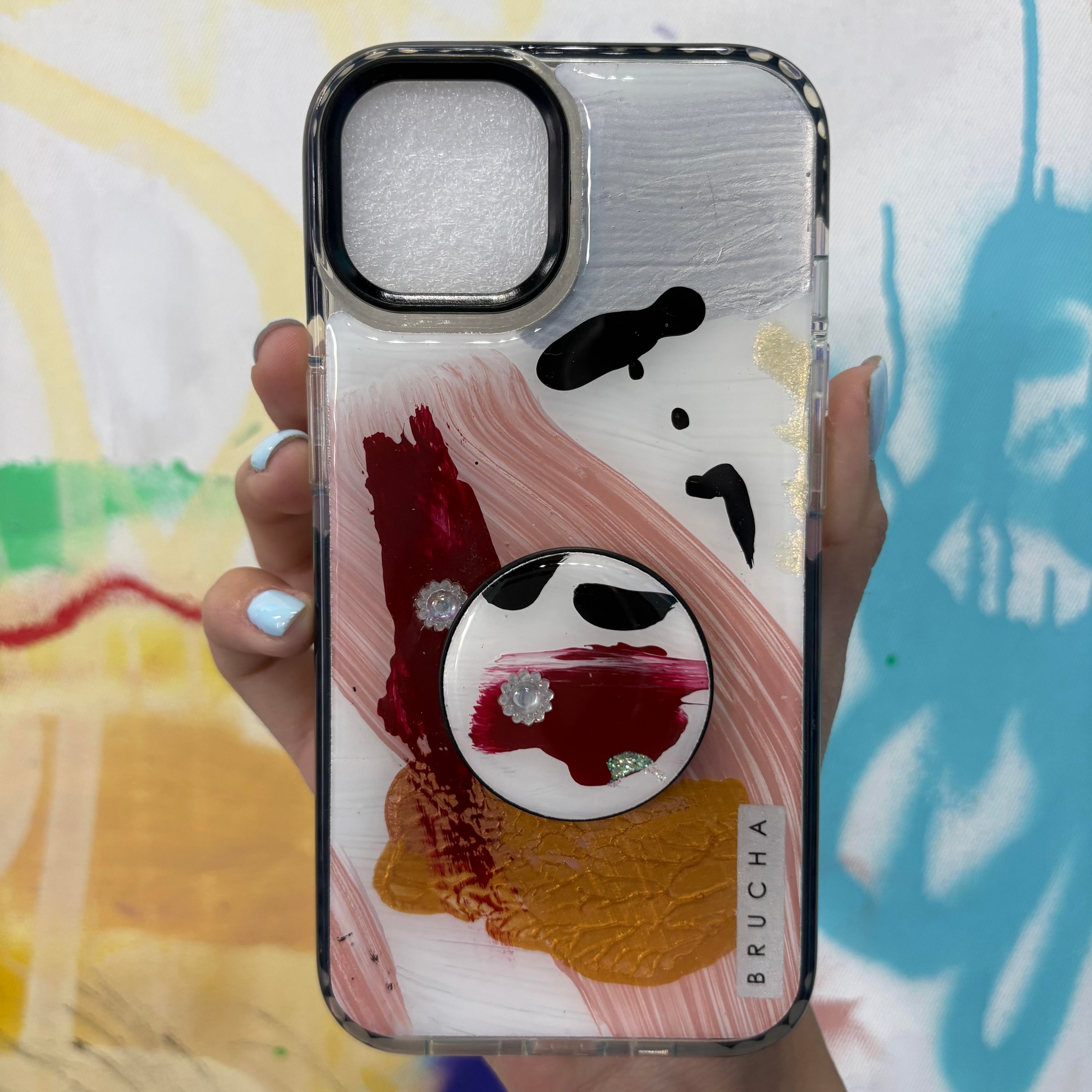 Set de funda ultra protectora, holder match y mica vidrio templado, pintada a mano con brillos Edición Limitada para iPhone 13 - Trend